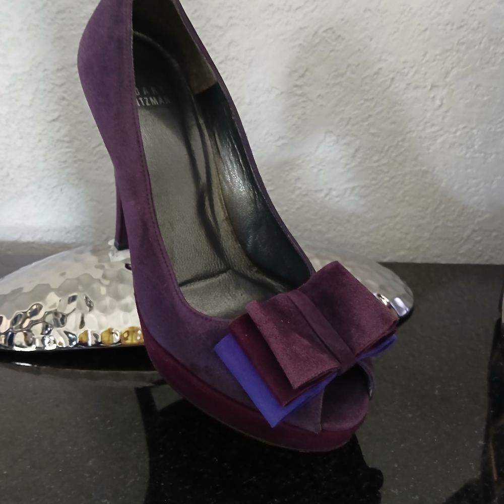 Stunning Purple Suede Bow Heels by Stuart Weitzman – Elegant Statement Pumps - Picture 16 of 16